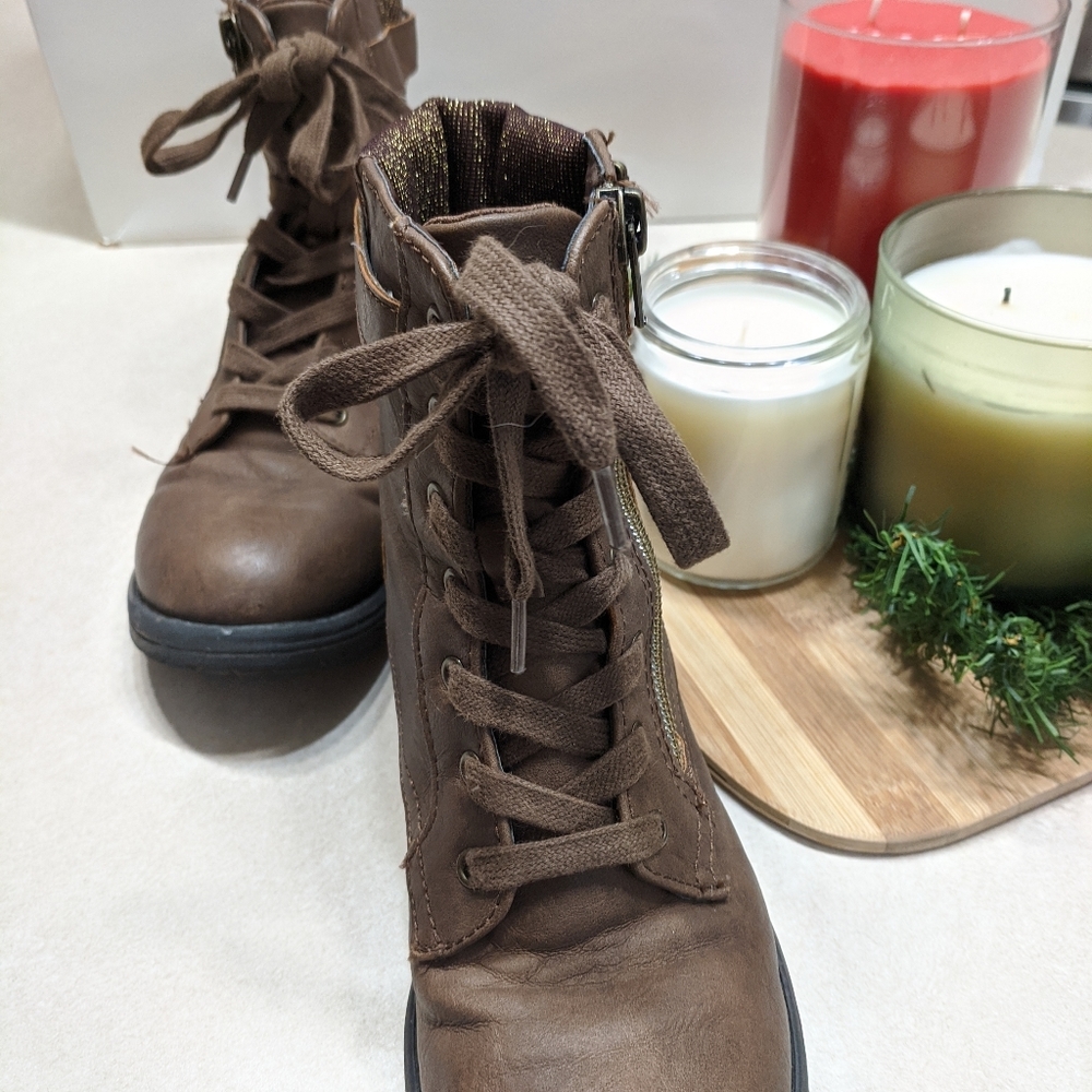 Brown girls boots